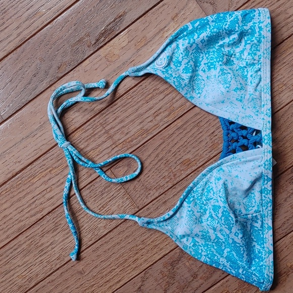 Rip Curl Scale Triangle Bikini Top - Picture 11 of 15
